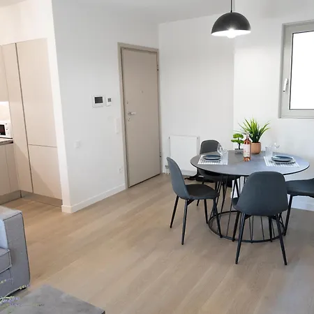 Classy And Stylish Flat Near Pagrati Region *