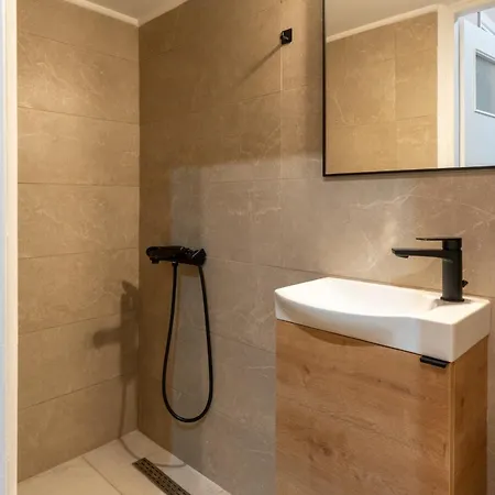 Apartment Phaedrus Living: Luxury Nea Smirni *