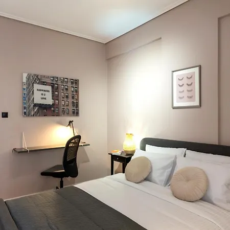 Apartment Phaedrus Living: Luxury Nea Smirni *