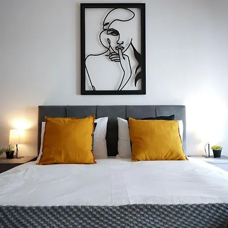 Syntagma Square, 70sqm Pentelis Sunny * Athens