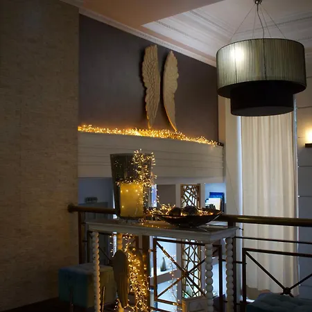 Minoa Hotel 3*