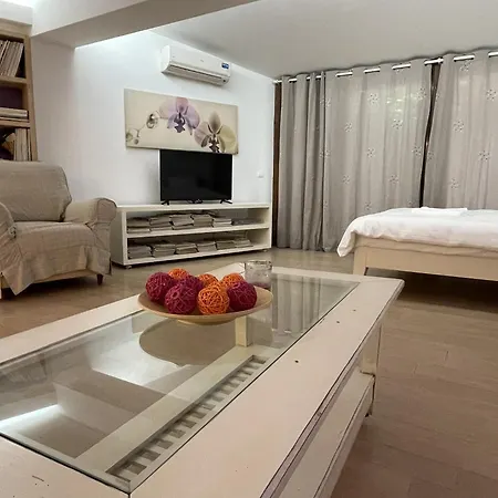 Gtrip Voula Garden Delight - 5097 Appartamento *
