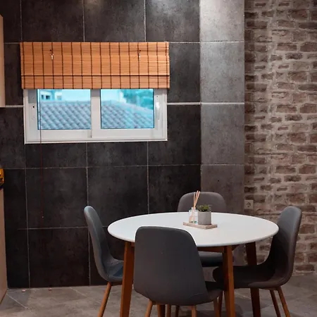 Parthenon Portrait Apartment *
