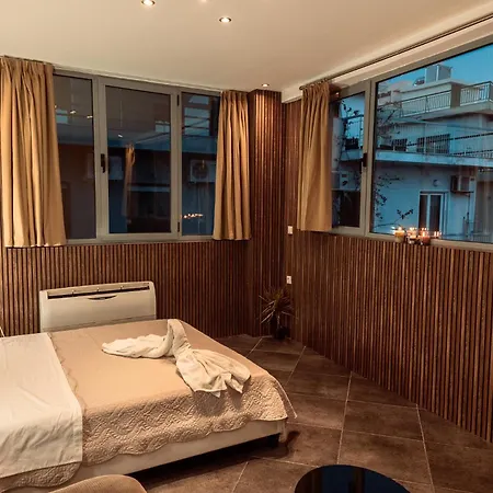 Apartment Parthenon Portrait Athens