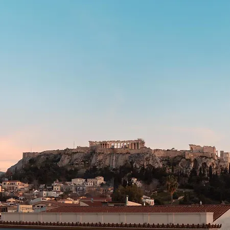 Apartment Parthenon Portrait *