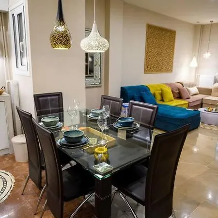 Boho 2 Bdr Luxury Meets The East Apartment *