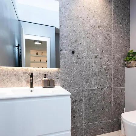 Zen Love, Exarchia Apartment Athens