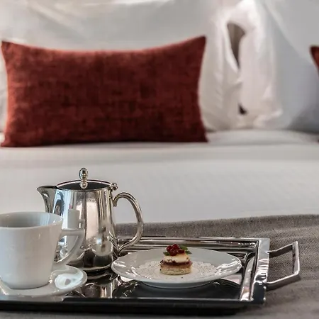 Njv Plaza Hotel