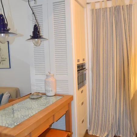 Vouliagmeni Seaside Flat Athens