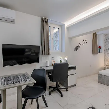 Paleo Faliro Gardenbay Apartment
