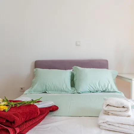 Modern Cosy G1 * Athens