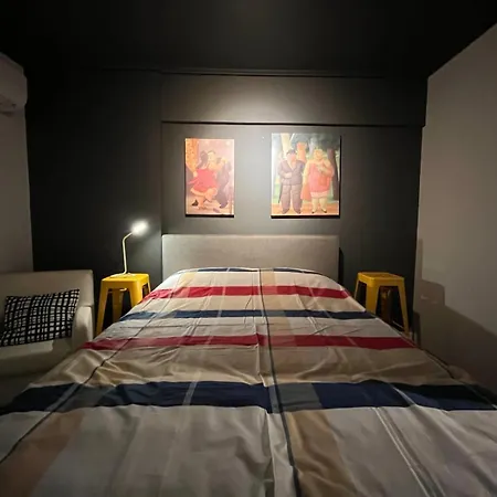 H 3 Bedrooms * Athens