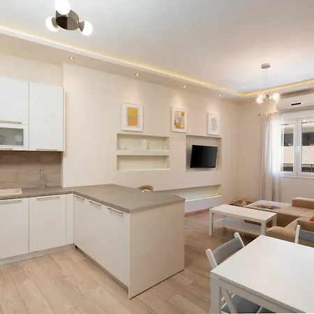 Apartment A Place 4u No177 *