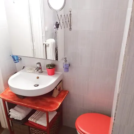 Zen Apartment