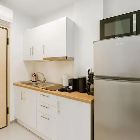 Snug With Pvt Garden Access I Apartment *