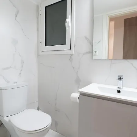 Elegant 3br In The Heart Of * Athens