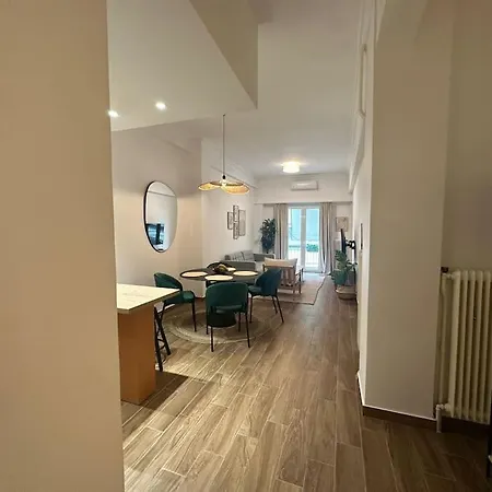 Spacious Stulish 2 Bd Flat Αθήνα