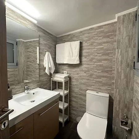 Spacious Stulish 2 Bd Flat Αθήνα