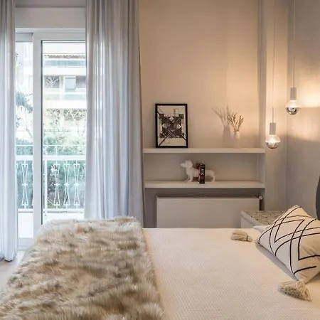 Modern And Stylish In Kolonaki Athens