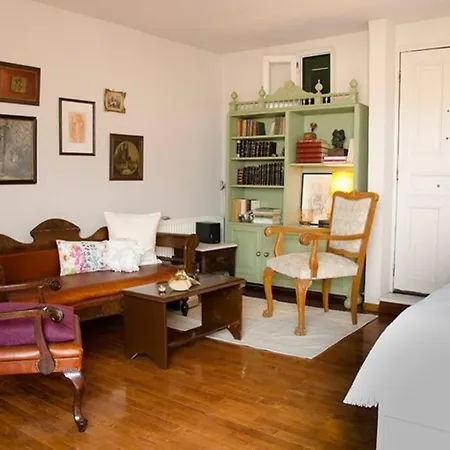 Apartment A Small House In A Unique Location Of Athens