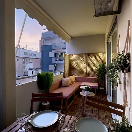 Premium - Sunny 2 Bedroom With Parking