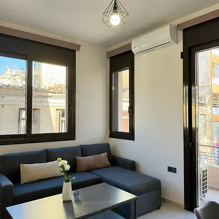 Spacious Near Akropolis By Kozy Koala *