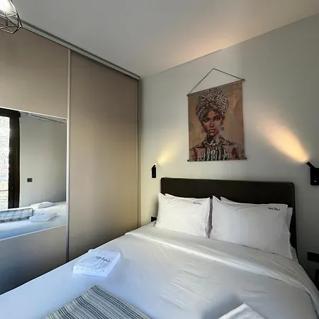 Spacious Near Akropolis By Kozy Koala