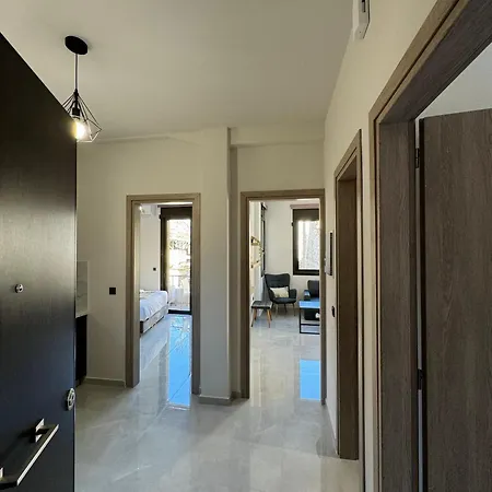 Spacious Near Akropolis By Kozy Koala Apartment *