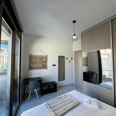 Spacious Near Akropolis By Kozy Koala *