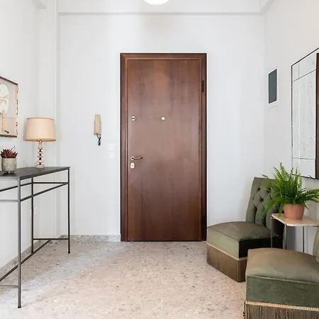 Apartment Contemporary 2-bdr Near Kalimarmaro & Alsos Park! *