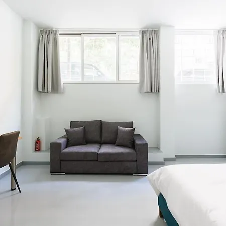 Snug With Shared Garden Iv Apartamento