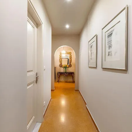 Exclusive Acropolis 4Bdr Large Residence Apartment Athens