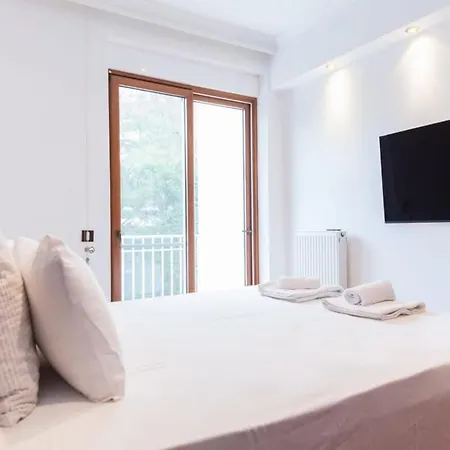 Riviera Retreat 3 Bedroom Voula Luxury Haven Apt * Athens