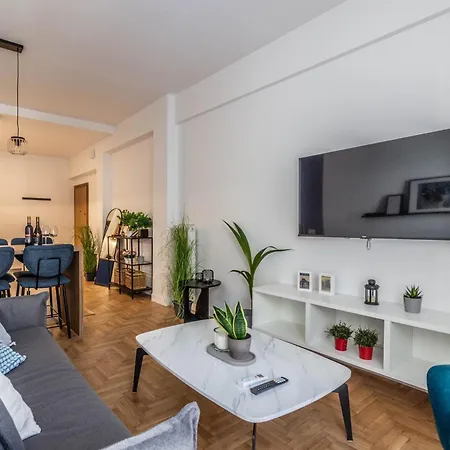 Apartment Aris Exarchia