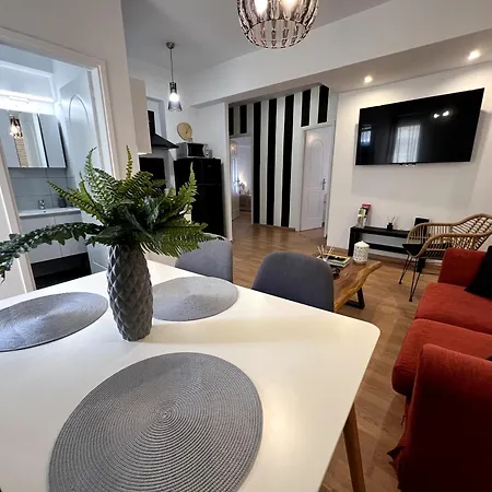 Allure Urban Apartment *