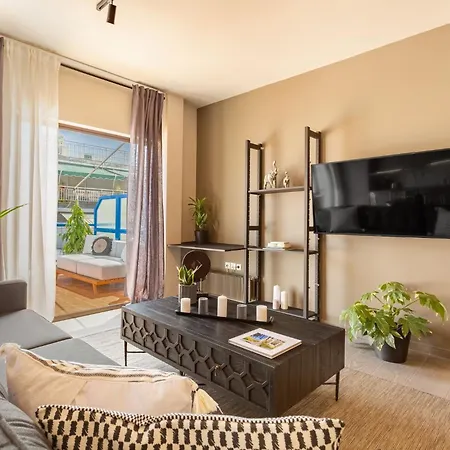 Acropolis View 2-bedroom Apt, Minimal-safari Vibe, Big Balcony! * Athens
