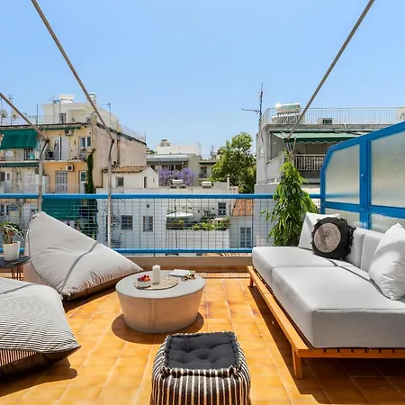 Acropolis View 2-bedroom Apt, Minimal-safari Vibe, Big Balcony! Apartment *