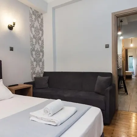 Metaxourgio 2 Bedroom Gem For Urban Explorers *