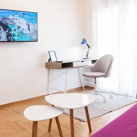 Contemporary Stylish Located Near Metaxourgeio Area * Atene