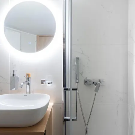 Demeter's Loft-stylish Exclusive Athenian Retreat