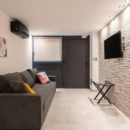 Demeter's Loft-stylish Exclusive Athenian Retreat * Athens