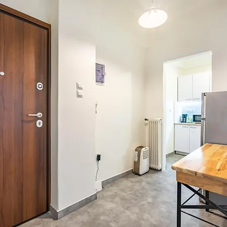 Acropolis Delux 1st Flr Aprt Up 4 Guests By Lodgespot Apartment Athens