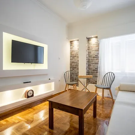 Acropolis Delux 1st Flr Aprt Up 4 Guests By Lodgespot * Athens