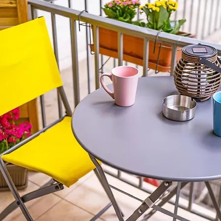 Apartment Bingo!!!studio-5'to Acropolis Athens
