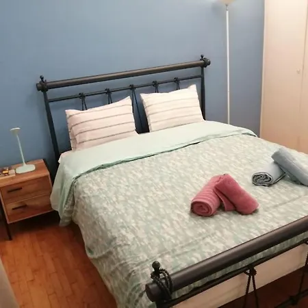 Apartment ανακαινισμένο 8 λεπτά από το μετρό.
