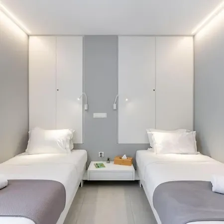 Apartment The Hostmaster Grande Acropolis