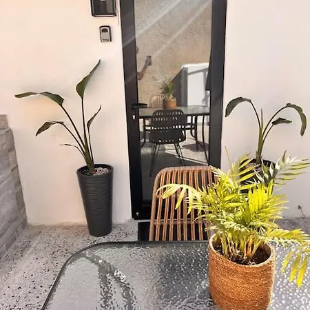 Apartment 2 *