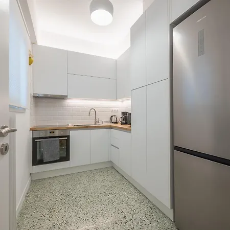 Apartment The Business By Cloudkeys *