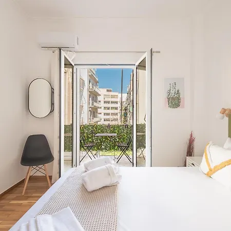 Apartment The Business By Cloudkeys