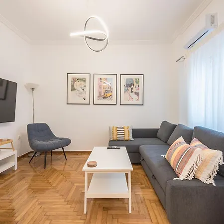 Apartment The Business By Cloudkeys Athens